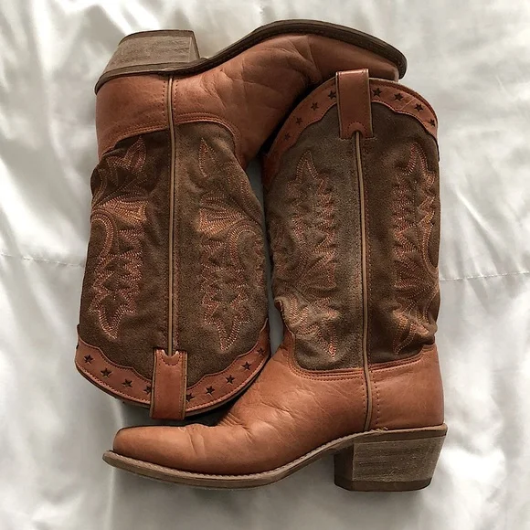 Gorgeous camel brown western square toe boots - Picture 3 of 12